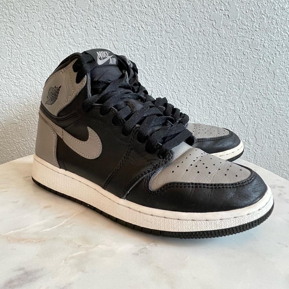 Nike Air Jordan 1 Retro High OG Shadow 2.0 Youth | Size 6Y